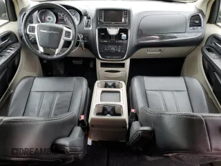 2014 Chrysler Town & Country Touring with VIN 2C4RC1BG1ER225720, listed as a Copart auction lot 58071165 with 104,502 mi miles and Salvage title. Bid and sale history available at DreamBid. Image 8.