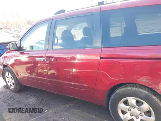 2008 Kia Sedona LX with VIN KNDMB233186262678, listed as a IAAI auction lot 41854128 with 143,829 mi miles. Bid and sale history available at carsss.com. Image 14.