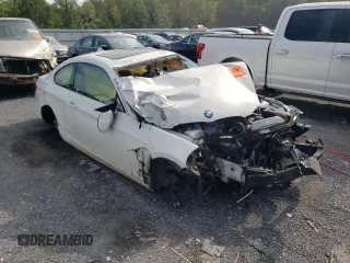 2008 BMW 3 Series 328i with VIN WBAWB335X8P133586, listed as a Copart auction lot 71938584 with 0 mi miles and Salvage Title. Bid and sale history available at carsss.com. Image 4.