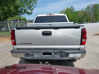 2007 Chevrolet Silverado 1500 LT3 with VIN 2GCEK13ZX71173913, listed as a IAAI auction lot 42145415 with 296,079 mi miles and . Bid and sale history available at DreamBid. Image 16.