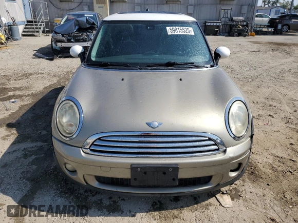 2008 MINI Hardtop with VIN WMWMF33518TT67232, listed as a Copart auction lot 59815525 with 91,572 mi miles and Clean title. Bid and sale history available at DreamBid. Image 5.