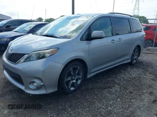 2011 Toyota Sienna SE with VIN 5TDXK3DC4BS152605, listed as a IAAI auction lot 42197758 with 202,829 mi miles and . Bid and sale history available at DreamBid. Image 17.