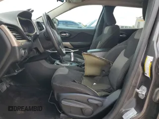 2017 Jeep Cherokee Sport с VIN 1C4PJLAB2HW641088, выставлен на аукционе Copart как лот 53903025 с пробегом 141 740 миль миль и Списание • Salvage title. История ставок и продаж доступна на DreamBid. Изображение 7.