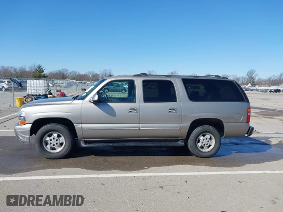 2002 Chevrolet Suburban LS with VIN 3GNEC16Z32G339558, listed as a IAAI auction lot 41739334 with 198,291 mi miles. Bid and sale history available at carsss.com. Image 14.