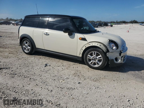 2013 MINI Clubman z VIN WMWZF3C54DT491298, wystawiony jako Copart lot #43339705 z przebiegiem 73 851 mil mil oraz Szkoda całkowita • Salvage title. Historia ofert i sprzedaży dostępna na DreamBid. Obrazek 4.