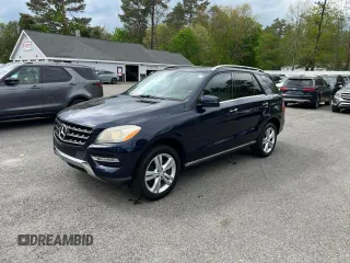 2015 Mercedes-Benz M 350 z VIN 4JGDA5HB6FA561514, wystawiony jako Copart lot #60939575 z przebiegiem 197 603 mil mil oraz Czysty tytuł • Clean title. Historia ofert i sprzedaży dostępna na DreamBid. Obrazek 1.