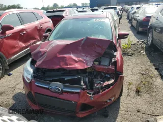 2013 Ford Focus SE z VIN 1FADP3F27DL114711, wystawiony jako Copart lot #66112415 z przebiegiem 121 197 mil mil oraz Czysty tytuł • Clean title. Historia ofert i sprzedaży dostępna na DreamBid. Obrazek 5.