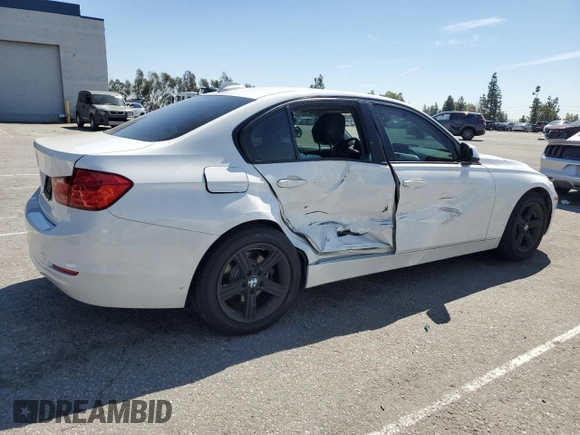 2014 BMW 3 Series 320i with VIN WBA3B1C59EK132901, listed as a Copart auction lot 50407035 with 91,615 mi miles and Salvage Title. Bid and sale history available at carsss.com. Image 3.