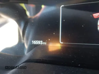 2024 Toyota Corolla Cross XLE z VIN 7MUDAAAG0RV080383, wystawiony jako IAAI lot #42032391 z przebiegiem 16 593 mil mil oraz . Historia ofert i sprzedaży dostępna na DreamBid. Obrazek 7.