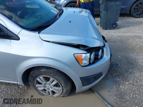 2014 Chevrolet Sonic LT с VIN 1G1JC5SH4E4152805, выставлен на аукционе IAAI как лот 41923555 с пробегом 180 068 миль миль и . История ставок и продаж доступна на DreamBid. Изображение 20.