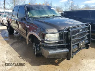 2005 Ford F-250 XL with VIN 1FTSW21P45ED31320, listed as a Copart auction lot 46085614 with 276,566 mi miles and Salvage title. Bid and sale history available at DreamBid. Image 4.