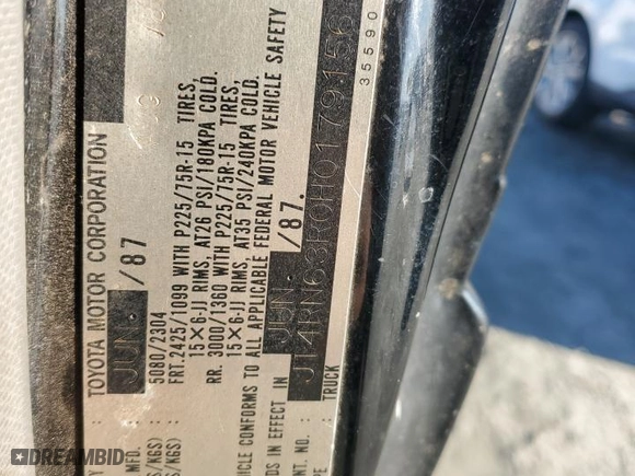1987 Toyota Std Bed Trucks 4WD with VIN JT4RN63R0H0179156, listed as a Copart auction lot 81812754 with NaN miles and Salvage Title. Bid and sale history available at carsss.com. Image 12.