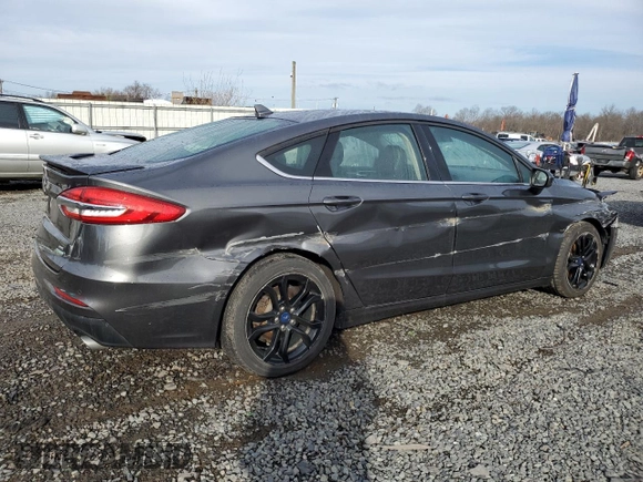2020 Ford Fusion SE with VIN 3FA6P0HD3LR101198, listed as a Copart auction lot 50516445 with 42,221 mi miles and Salvage Title. Bid and sale history available at carsss.com. Image 3.