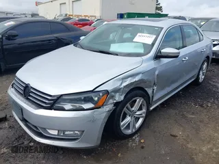 2015 Volkswagen Passat Sport с VIN 1VWBT7A35FC050110, выставлен на аукционе IAAI как лот 41937257 с пробегом 113 396 миль миль и . История ставок и продаж доступна на DreamBid. Изображение 6.