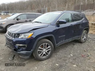 2020 Jeep Compass Latitude with VIN 3C4NJDBB9LT222861, listed as a Copart auction lot 44104285 with 68,090 mi miles and Salvage Title. Bid and sale history available at carsss.com. Image 1.