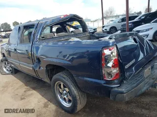 2006 Chevrolet Silverado 1500 LT1 with VIN 2GCEC13T061102551, listed as a IAAI auction lot 41735074 with 253,034 mi miles. Bid and sale history available at carsss.com. Image 3.