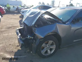 2011 Dodge Charger SE with VIN 2B3CL3CG5BH569182, listed as a IAAI auction lot 41417622 with 1 mi miles. Bid and sale history available at carsss.com. Image 12.