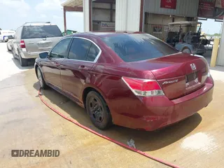 2010 Honda Accord EX-L z VIN 1HGCP2F80AA109718, wystawiony jako IAAI lot #42369942 z przebiegiem Nie podano mil oraz . Historia ofert i sprzedaży dostępna na DreamBid. Obrazek 3.