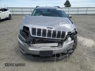 2019 Jeep Cherokee Latitude Plus z VIN 1C4PJMLX0KD432398, wystawiony jako Copart lot #56153735 z przebiegiem Nie podano mil oraz Szkoda całkowita • Salvage title. Historia ofert i sprzedaży dostępna na DreamBid. Obrazek 5.