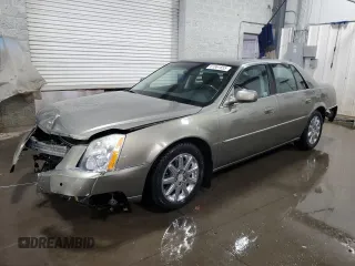 2011 Cadillac DTS Premium Collection z VIN 1G6KH5E68BU143689, wystawiony jako Copart lot #51861855 z przebiegiem 124 522 mil mil oraz Szkoda całkowita • Salvage title. Historia ofert i sprzedaży dostępna na DreamBid. Obrazek 1.