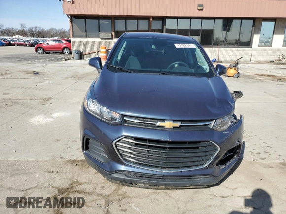 2019 Chevrolet Trax LS with VIN 3GNCJKSB7KL161155, listed as a Copart auction lot 49482395 with 57,465 mi miles and Salvage Title. Bid and sale history available at carsss.com. Image 5.