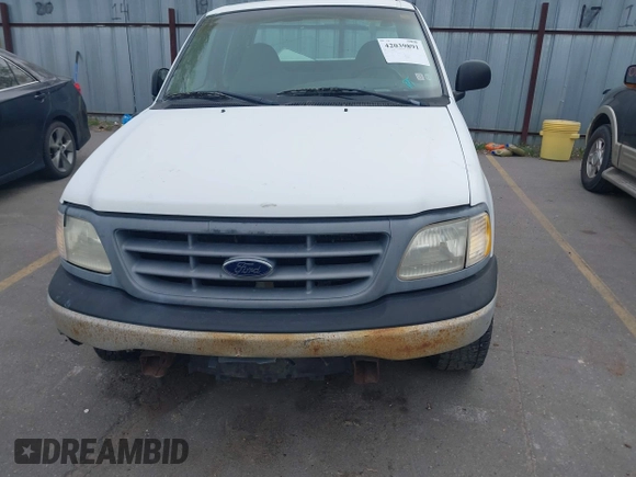 2000 Ford F-150 с VIN 2FTPX17Z9YCA99510, выставлен на аукционе IAAI как лот 42039891 с пробегом 182 615 миль миль и . История ставок и продаж доступна на DreamBid. Изображение 6.