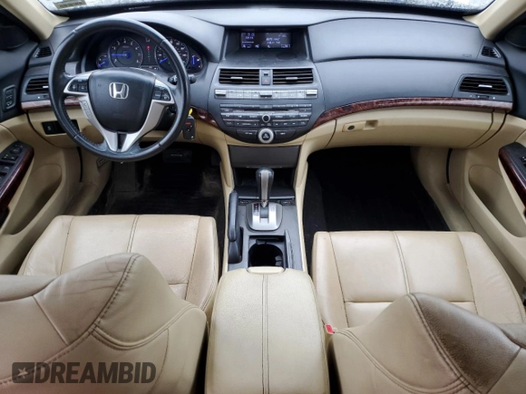 2012 Honda Crosstour EX-L z VIN 5J6TF2H5XCL003184, wystawiony jako Copart lot #56227625 z przebiegiem 206 055 mil mil oraz Szkoda całkowita • Salvage title. Historia ofert i sprzedaży dostępna na DreamBid. Obrazek 8.