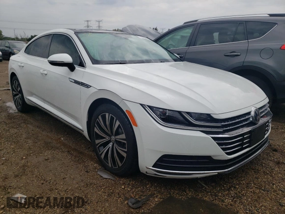2019 Volkswagen Arteon z VIN WVWDR7AN3KE026821, wystawiony jako Copart lot #72192103 z przebiegiem 45 229 mil mil oraz . Historia ofert i sprzedaży dostępna na DreamBid. Obrazek 4.