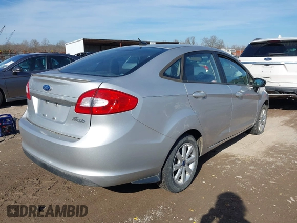 2011 Ford Fiesta SE with VIN 3FADP4BJ8BM202651, listed as a IAAI auction lot 41440341 with 181,494 mi miles. Bid and sale history available at carsss.com. Image 4.