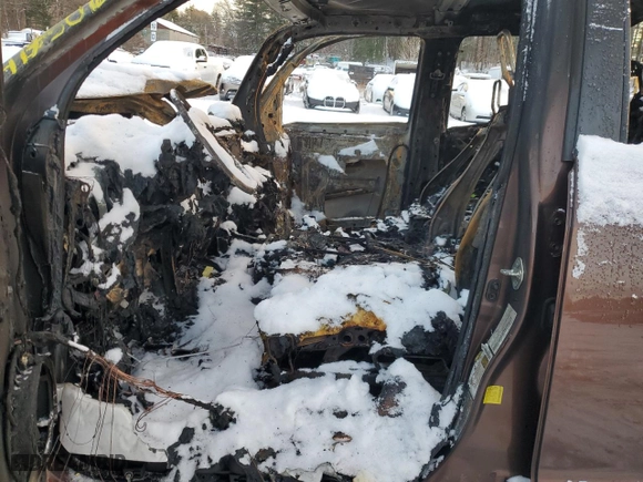 2016 Toyota Tundra 4WD Truck SR with VIN 5TFUY5F16GX558766, listed as a Copart auction lot 41750125 with 0 mi miles and Salvage Title. Bid and sale history available at carsss.com. Image 7.
