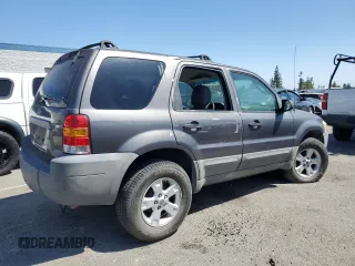 2005 Ford Escape XLT z VIN 1FMYU03155KB11291, wystawiony jako Copart lot #52246495 z przebiegiem Nie podano mil oraz Szkoda całkowita • Salvage title. Historia ofert i sprzedaży dostępna na DreamBid. Obrazek 3.
