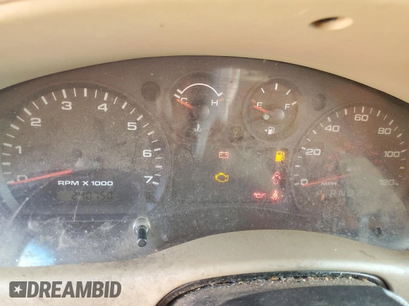 2005 Ford Ranger XL z VIN 1FTYR14E25PB12611, wystawiony jako Copart lot #57092325 z przebiegiem 240 750 mil mil oraz Czysty tytuł • Clean title. Historia ofert i sprzedaży dostępna na DreamBid. Obrazek 9.