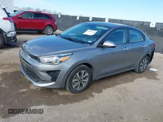 2021 Kia Rio S with VIN 3KPA24AD5ME424195, listed as a IAAI auction lot 41430268 with 17,367 mi miles. Bid and sale history available at carsss.com. Image 2.