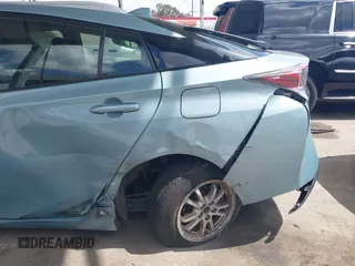 2016 Toyota Prius Four z VIN JTDKARFU8G3026830, wystawiony jako IAAI lot #41915928 z przebiegiem 64 409 mil mil oraz . Historia ofert i sprzedaży dostępna na DreamBid. Obrazek 6.