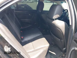 2011 Acura RL Technology z VIN JH4KB2F6XBC000033, wystawiony jako IAAI lot #42321927 z przebiegiem 215 552 mil mil oraz . Historia ofert i sprzedaży dostępna na DreamBid. Obrazek 8.