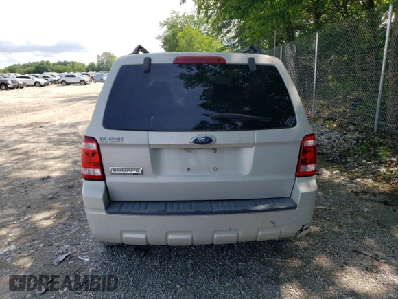 2008 Ford Escape XLT с VIN 1FMCU03168KC15402, выставлен на аукционе Copart как лот 61370205 с пробегом 215 441 миль миль и Чистый • Clean title. История ставок и продаж доступна на DreamBid. Изображение 6.