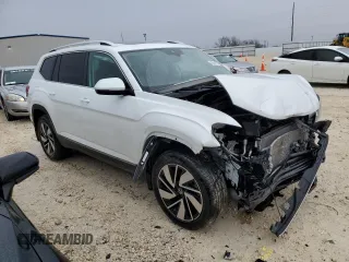2024 Volkswagen Atlas SEL with VIN 1V2BR2CA8RC539703, listed as a Copart auction lot 45461855 with 20,789 mi miles and Salvage title. Bid and sale history available at DreamBid. Image 4.