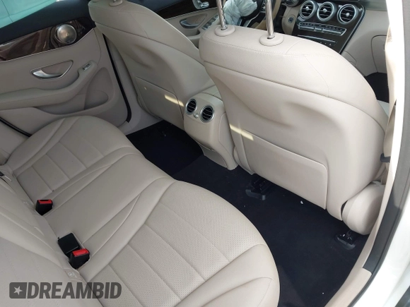 2022 Mercedes-Benz GLC 300 с VIN W1N0G8DBXNG032757, выставлен на аукционе IAAI как лот 42043736 с пробегом 39 608 миль миль и . История ставок и продаж доступна на DreamBid. Изображение 8.