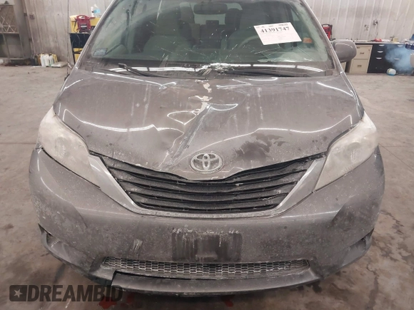 2011 Toyota Sienna LE AAS with VIN 5TDKK3DC6BS146668, listed as a IAAI auction lot 41391747 with 223,365 mi miles. Bid and sale history available at carsss.com. Image 6.