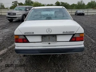 1990 Mercedes-Benz 300 with VIN WDBEB28D0LB224203, listed as a Copart auction lot 56349565 with 239,773 mi miles and Clean Title. Bid and sale history available at DreamBid. Image 6.