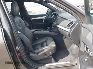 2018 Volvo XC90 Momentum with VIN YV4102XKXJ1323035, listed as a IAAI auction lot 41464280 with 82,966 mi miles and . Bid and sale history available at DreamBid. Image 5.