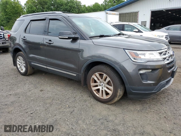 2018 Ford Explorer XLT с VIN 1FM5K8D83JGA17037, выставлен на аукционе Copart как лот 65398915 с пробегом 152 361 миль миль и Чистый • Clean title. История ставок и продаж доступна на DreamBid. Изображение 4.
