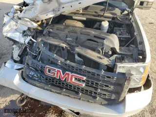2011 GMC Sierra 2500HD SLE with VIN 1GT220CG9BZ394690, listed as a Copart auction lot 88148255 with 179,326 mi miles and Salvage Title. Bid and sale history available at carsss.com. Image 12.
