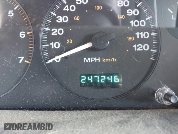 2003 Jeep Grand Cherokee Laredo with VIN 1J4GX48S53C504225, listed as a IAAI auction lot 41879669 with 247,246 mi miles. Bid and sale history available at carsss.com. Image 16.