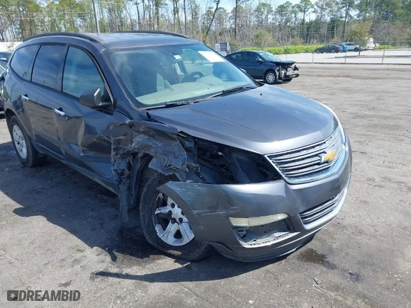 2014 Chevrolet Traverse LS with VIN 1GNKRFED8EJ101910, listed as a IAAI auction lot 41804653 with 184,763 mi miles. Bid and sale history available at carsss.com. Image 1.