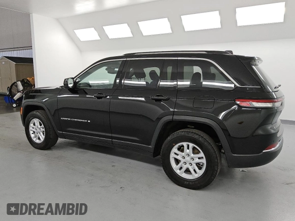 2023 Jeep Grand Cherokee Laredo with VIN 1C4RJHAG4PC625637, listed as a Copart auction lot 59211075 with 55,045 mi miles and Clean title. Bid and sale history available at DreamBid. Image 2.