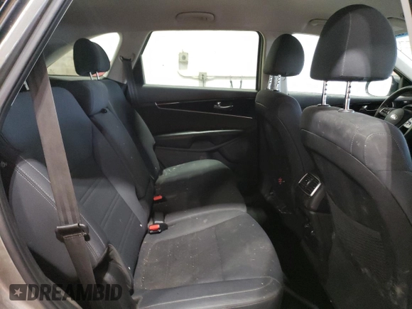 2019 Kia Sorento LX with VIN 5XYPGDA52KG442741, listed as a Copart auction lot 52457625 with 184,067 mi miles and Clean Title. Bid and sale history available at DreamBid. Image 11.