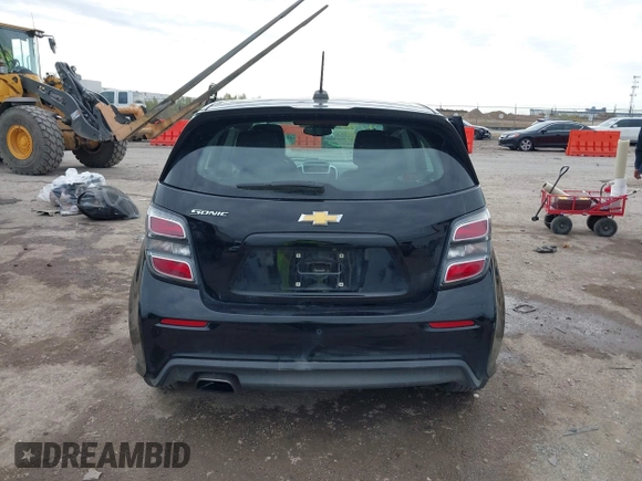 2020 Chevrolet Sonic LT z VIN 1G1JG6SB6L4139086, wystawiony jako IAAI lot #41070670 z przebiegiem 73 324 mil mil oraz . Historia ofert i sprzedaży dostępna na DreamBid. Obrazek 16.