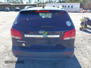 2012 Kia Sorento EX with VIN 5XYKU4A61CG268223, listed as a IAAI auction lot 41673138 with 174,745 mi miles. Bid and sale history available at carsss.com. Image 16.