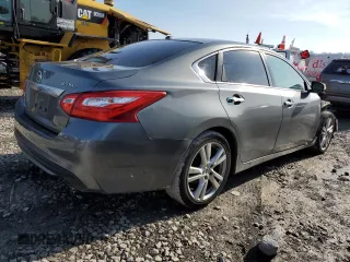 2017 Nissan Altima SL with VIN 1N4BL3AP5HC120437, listed as a Copart auction lot 40828484 with 115,948 mi miles and Salvage title. Bid and sale history available at DreamBid. Image 3.
